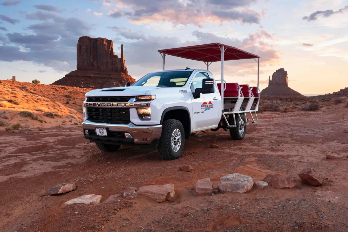 a car parked in the desert